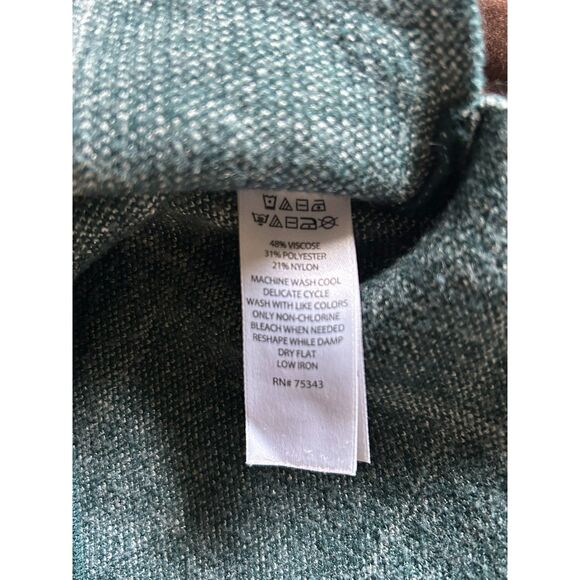 Tahari women's 3/4 sleeve Hunter green window pane boat neck sweater size 1X - Picture 4 of 6